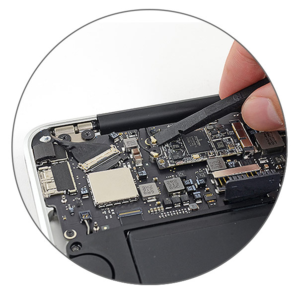 MacBook Air liquid spillage cleaning